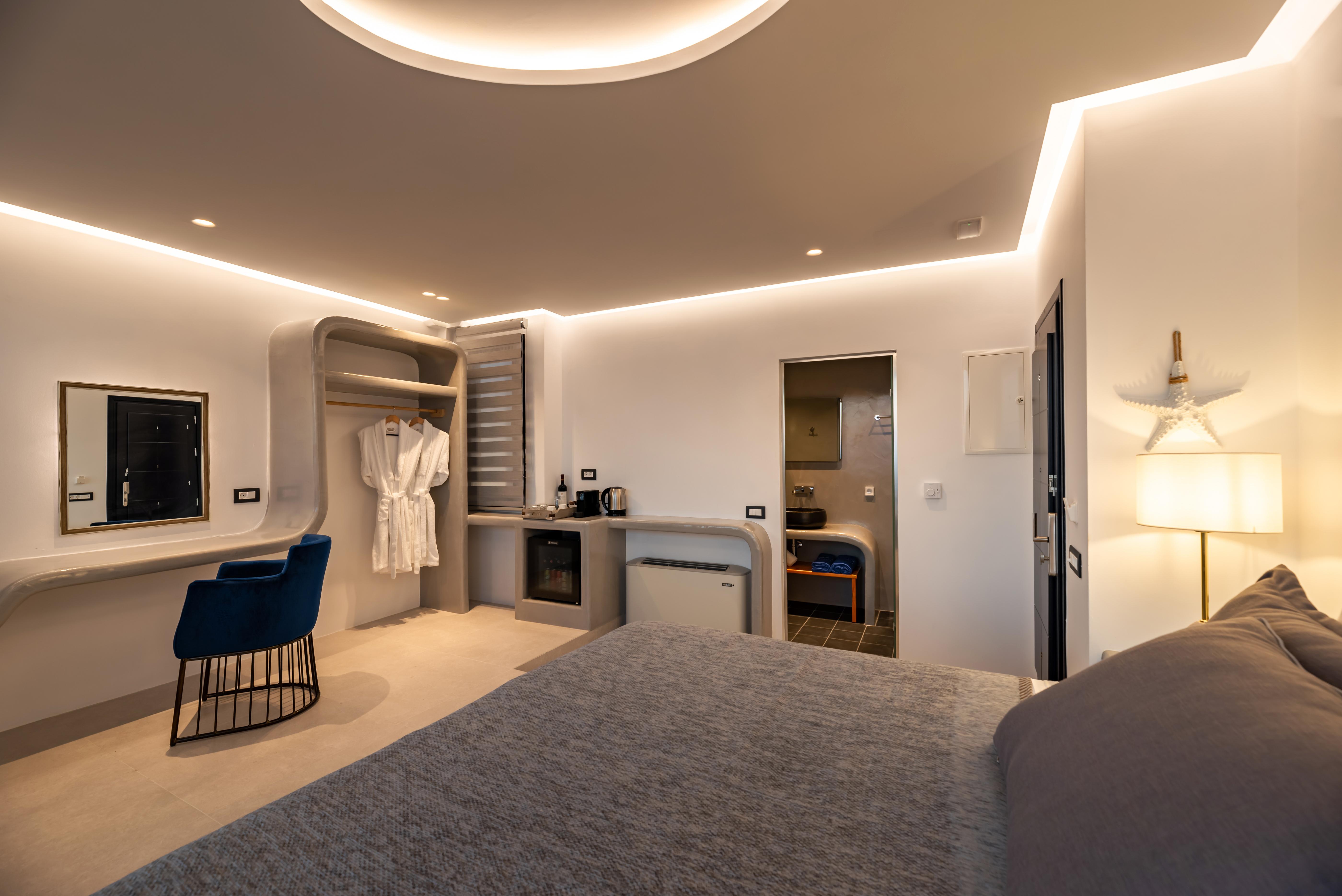 Daydream Luxury Suites Fira  Exterior photo