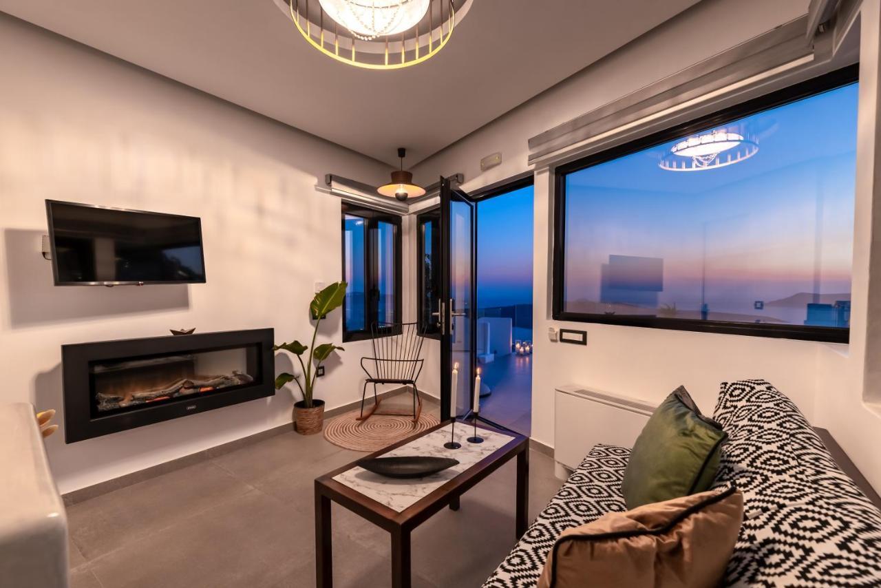 Daydream Luxury Suites Fira  Exterior photo