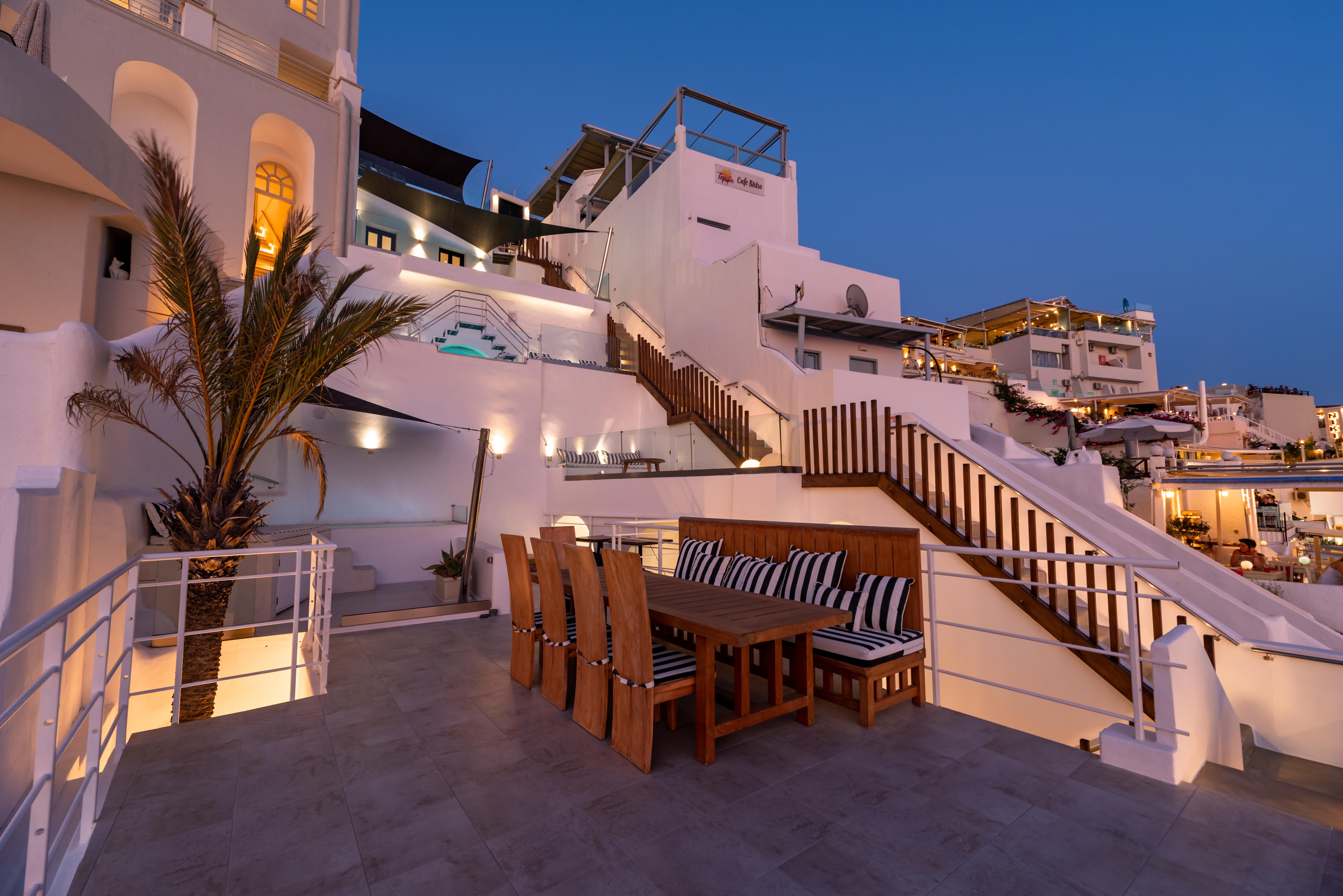 Daydream Luxury Suites Fira  Exterior photo