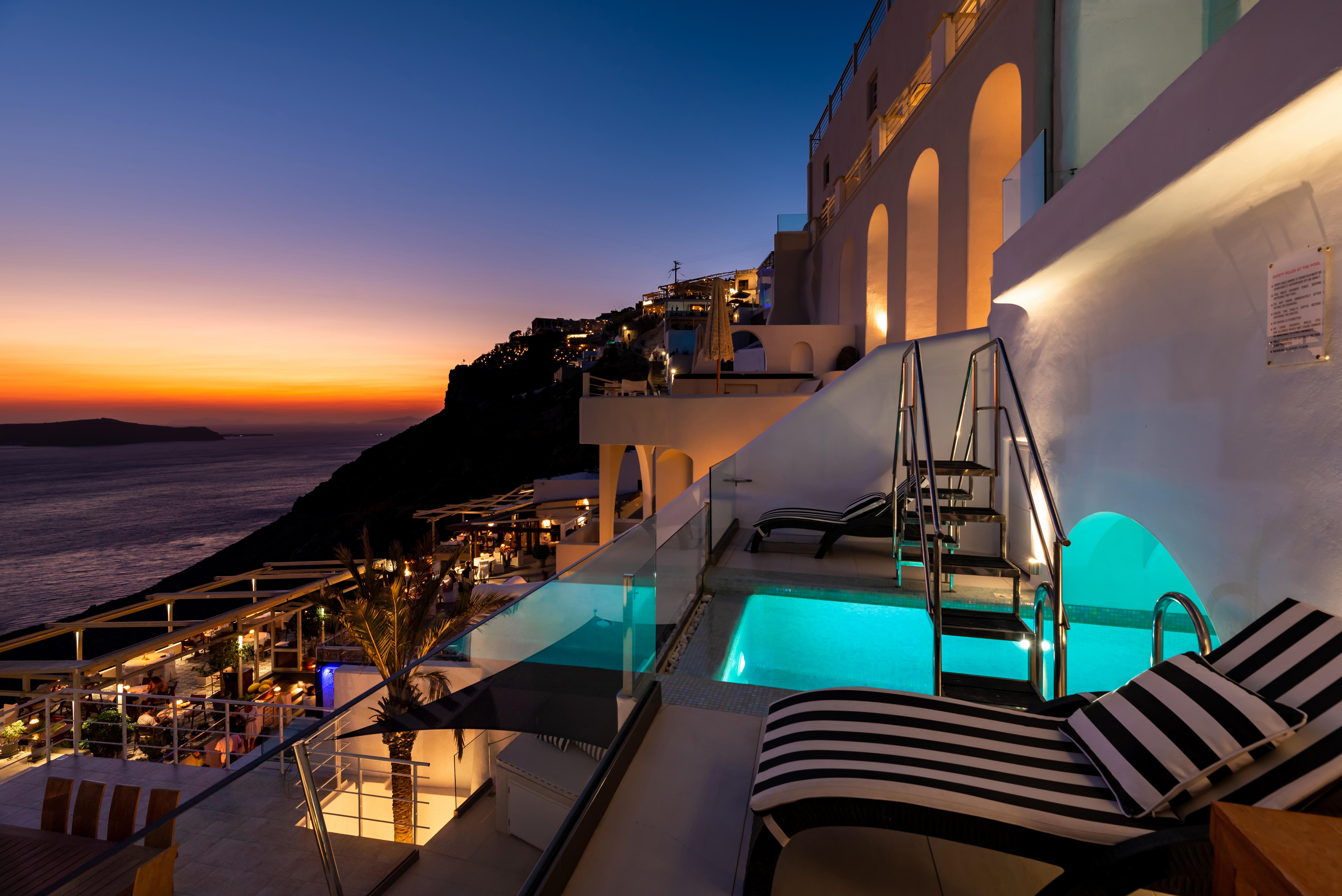 Daydream Luxury Suites Fira  Exterior photo