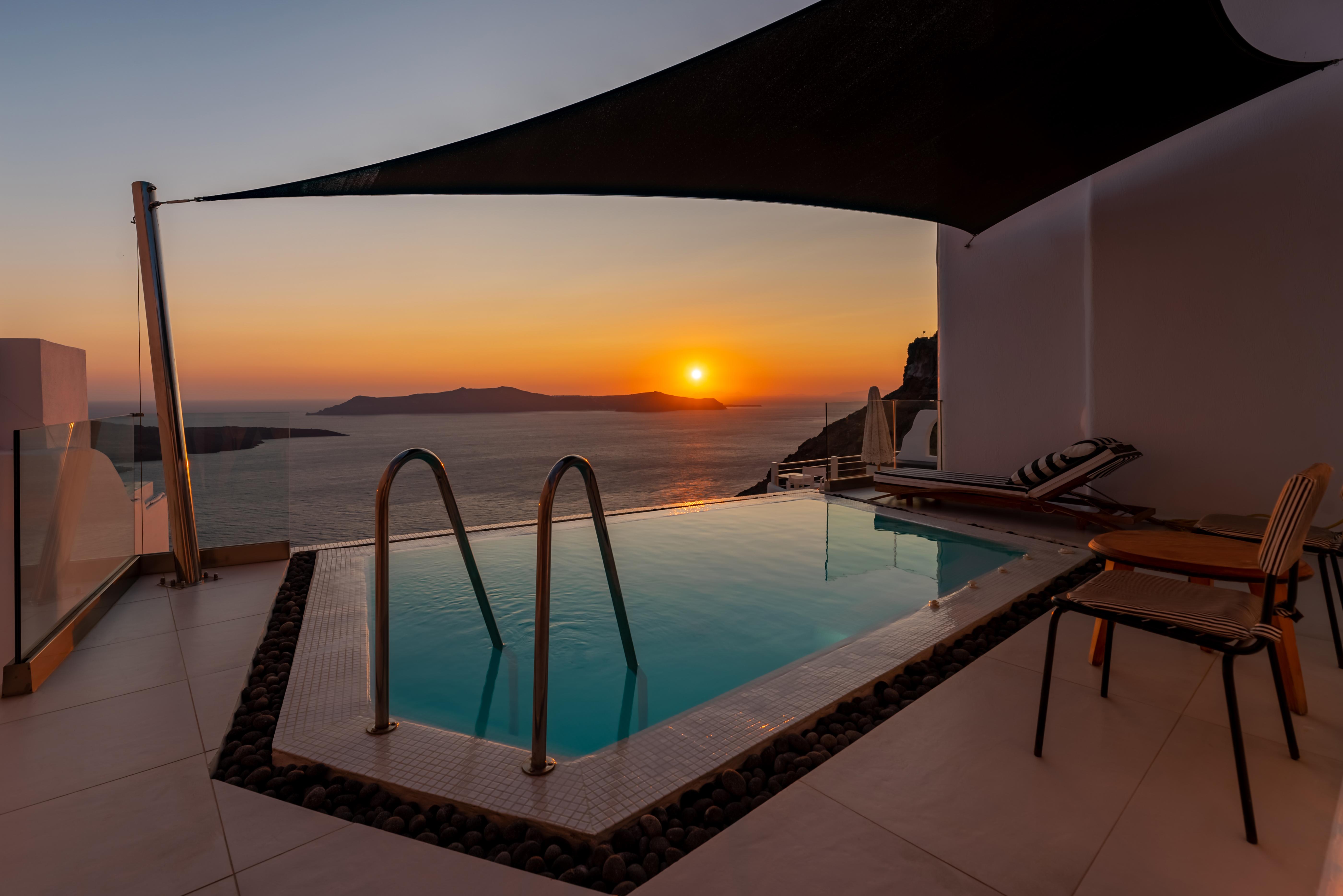 Daydream Luxury Suites Fira  Exterior photo